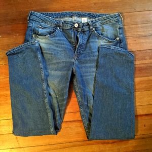 H&M ripped girlfriend fit denim jeans size 32